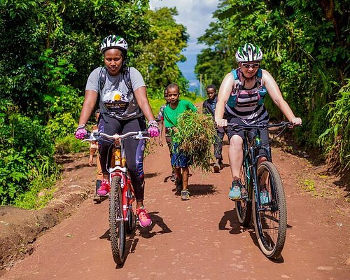 MOUNTAIN BIKE TOUR IN MTO WA MBU